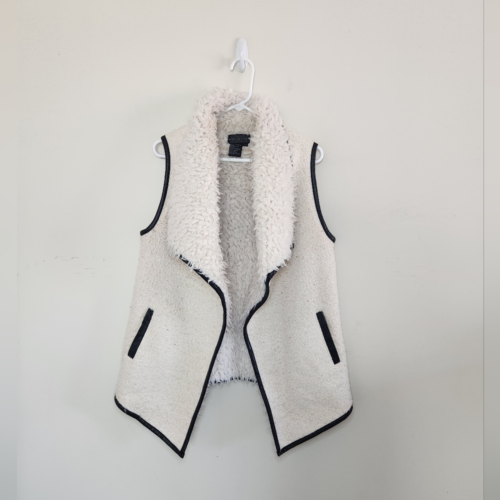 Women's Cream Sherpa Vest